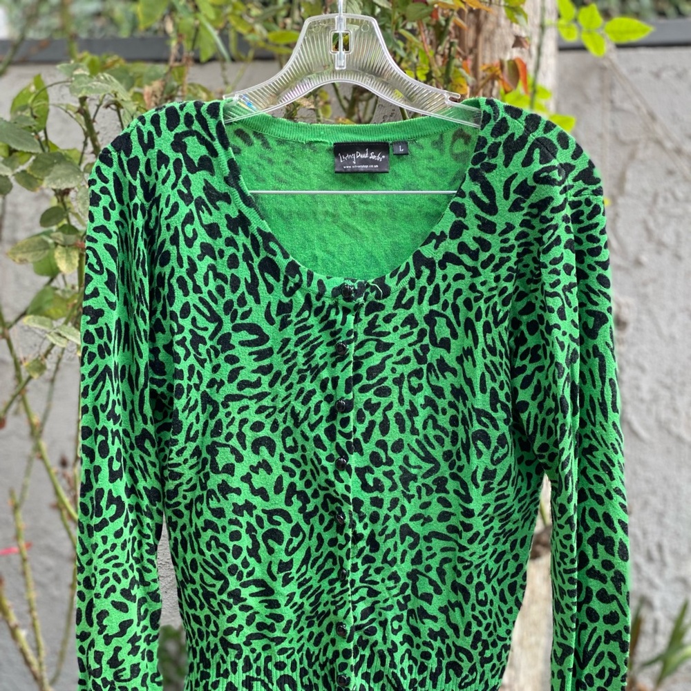 Bright green and black leopard spot pinup style cardigan. Nice fabric.